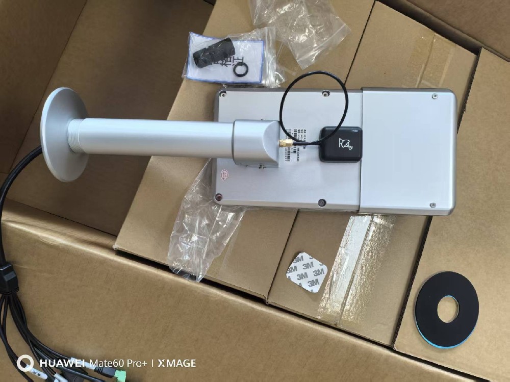 8寸人脸识别门禁FA033-KC-TR7