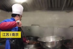 南京学校后厨装监控,商家应有一把“良心秤” ,并成立膳食会